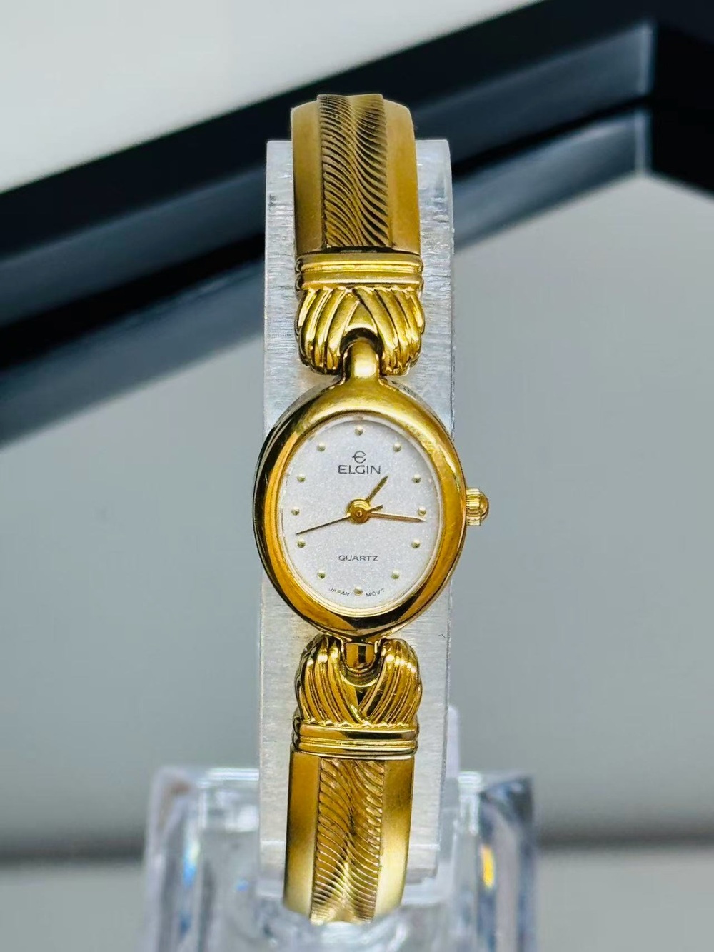 Vintage Elgin Women’s Quartz Watch Gold Tone 16mm White Dial New Battery Runs